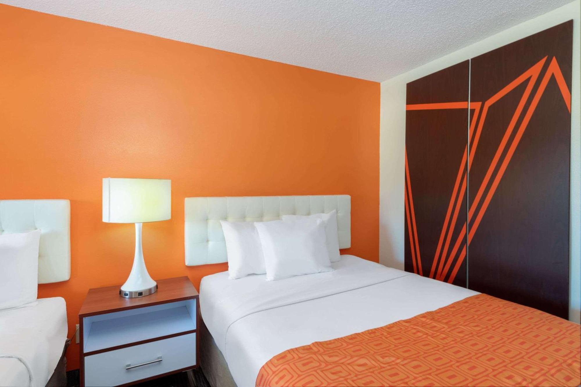 Howard Johnson By Wyndham Vero Beach/I-95 Esterno foto